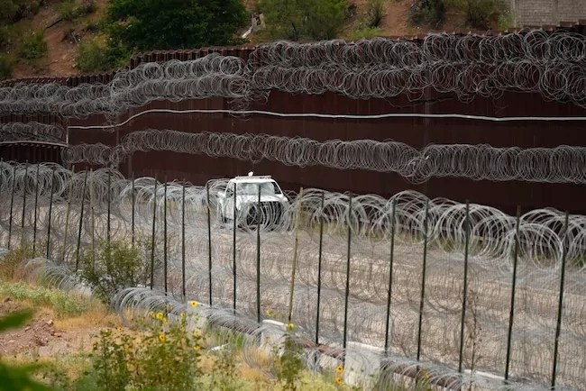 Texas officers apprehend more than 530,000 illegal border crossers