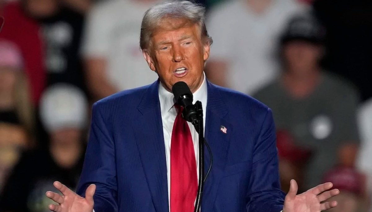 WATCH LIVE: Trump holds campaign rally in Traverse City, Michigan
