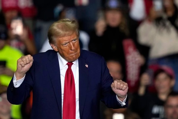 Trump credits papers withholding endorsements as sign he’s ‘doing a great job’