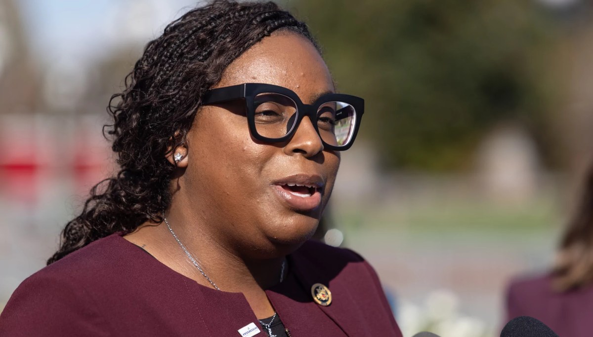 LaMonica McIver indicted by federal grand jury over ICE protest, could ...