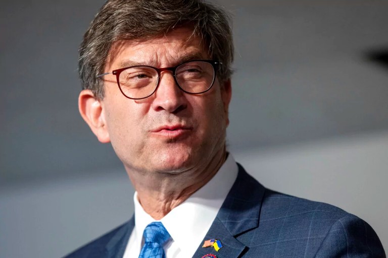 New Democrat Coalition elects Rep. Brad Schneider as new chair with big shoes to fill