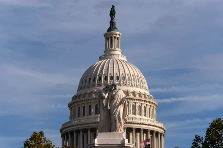 The postliberal presidency