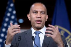 Jeffries adamant Pelosi not ‘undermining’ his House leadership