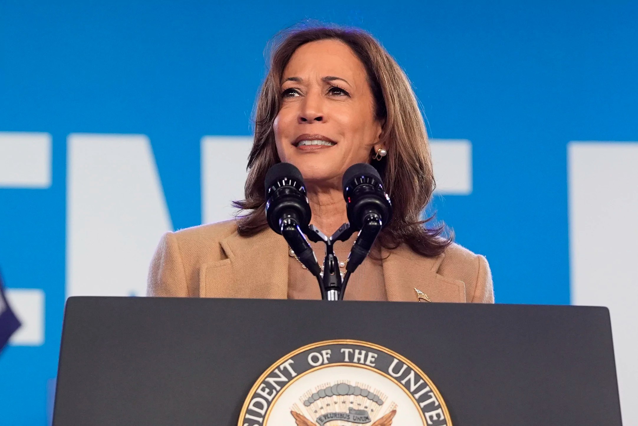 Harris drops ‘underdog’ descriptor in final campaign stops: ‘We will win’