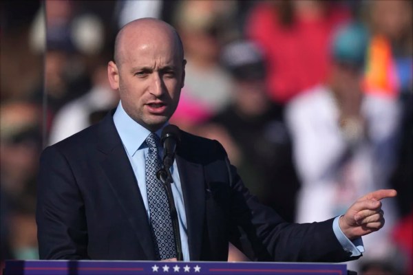 Trump appoints Stephen Miller as deputy chief of staff for policy