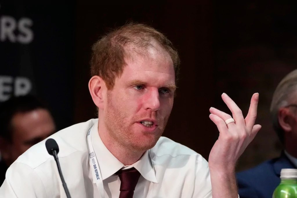 Maricopa County recorder deletes social media after flood of questions ...