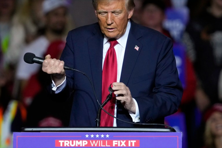 Trump complains about microphone problems as he and Harris wrap up long day of rallying Trump complains about microphone problems as he and Harris wrap up long day of rallying