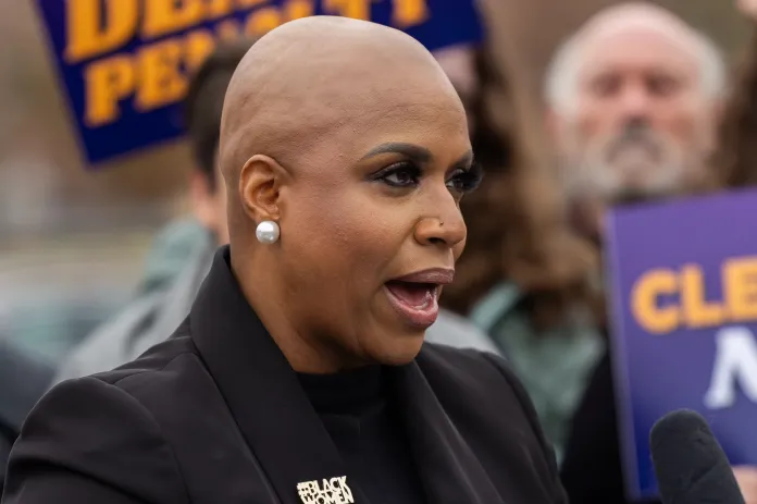 Ayanna Pressley to forgo Senate bid and run for House reelection Ayanna Pressley to forgo Senate bid and run for House reelection