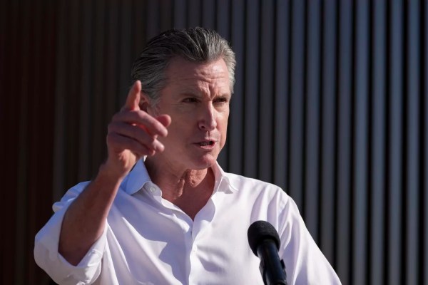 Newsom goes on offense after LA fire management criticism