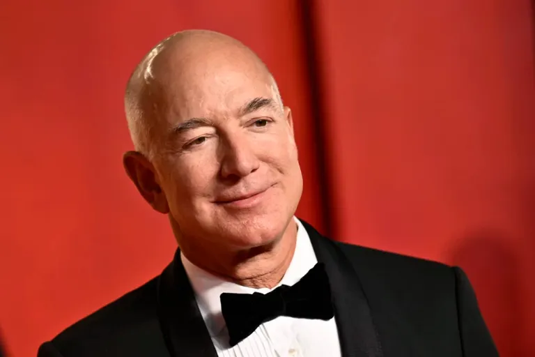 Manfall: How Amazon can save James Bond