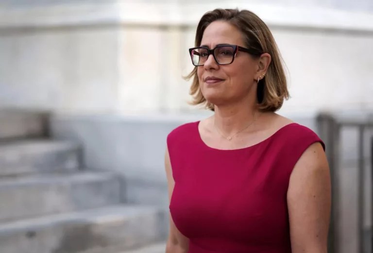 Kyrsten Sinema donates $3 million from defunct campaign to ASU after launch of AI center