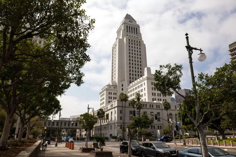 Lawsuit claims LA city employees use auto-deleting chats to discuss business