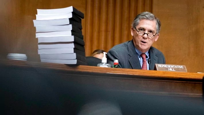 French Hill wins race to lead House Financial Services Committee