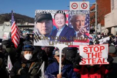 Tesla supporters show up in force outside Utah dealership as leftist attacks continue