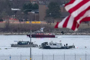 Army investigation finds systematic failures led to midair crash with commercial aircraft in DC last year