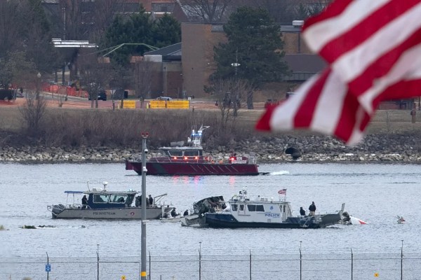 Army investigation finds systematic failures led to midair crash with commercial aircraft in DC last year