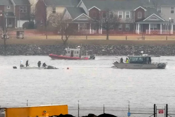DC plane crash: What to know after midair collision