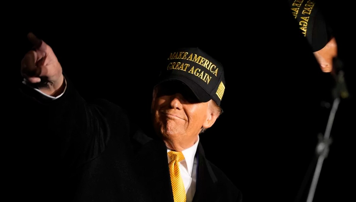 Trump Approval Rating Hits 35% as Gas Prices Fall and Markets Hit Records
