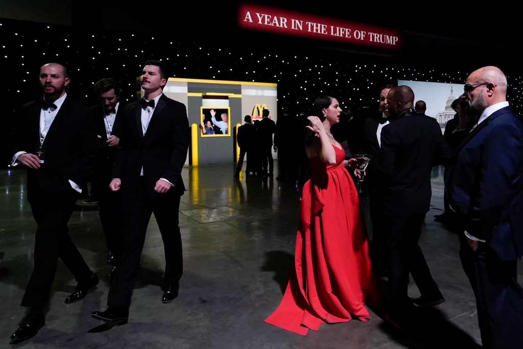 Sounds and sights of a Trump inaugural ball