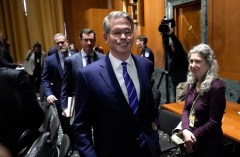 Bessent leaves door open to replacing Powell as Fed chairman