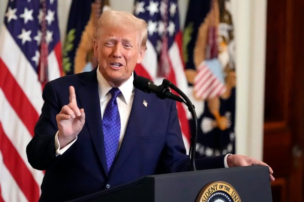 Quick turnaround: Trump short-circuits funding controversy