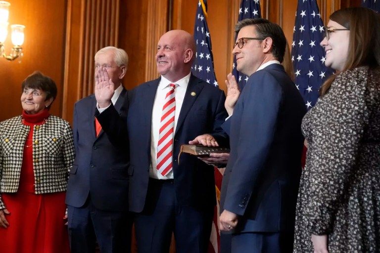 ‘Regulation Decimation Act’ would enact Trump’s plan to ax federal bureaucracy