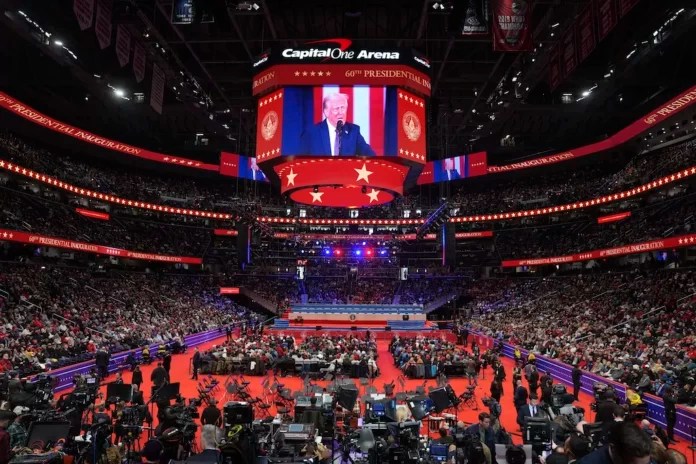 Trump arrives at Capital One Arena - Washington Examiner