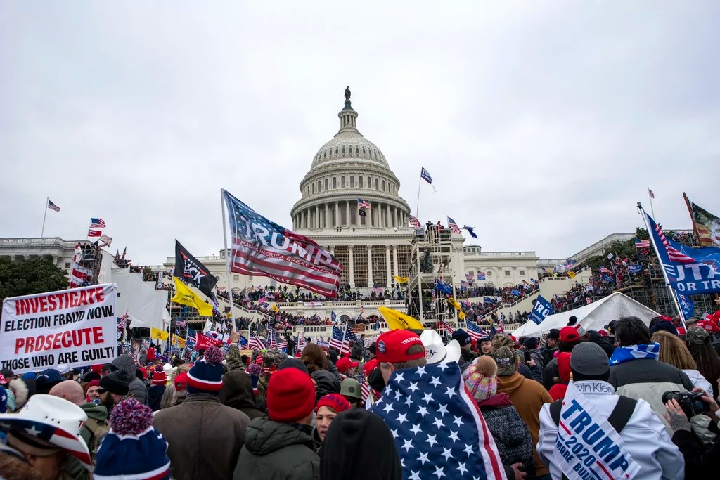 NextImg:FBI agents felt like ‘pawns in a political war’ during Jan. 6: Report