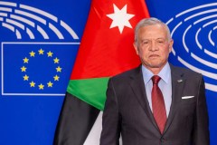 Jordan saves children in Gaza while others protest for show