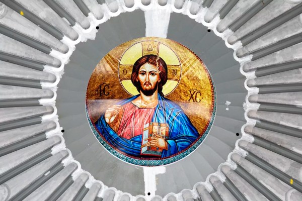 Study finds yearslong decline of Christianity in US has halted