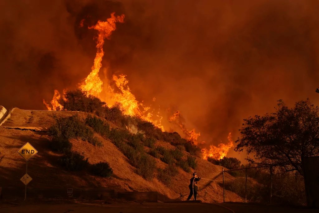 NextImg:Pressure mounts for investigations into LA fire mismanagement