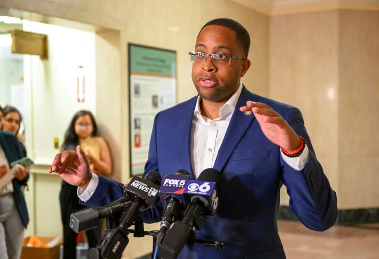 First national Democrat endorses Adams primary challenger in NYC mayoral race