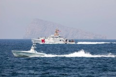 Navy commanders push for military to embrace drones