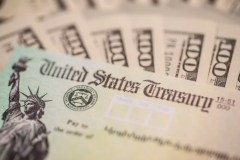 Voters may accept Trump’s bribes, but the bond markets aren’t biting