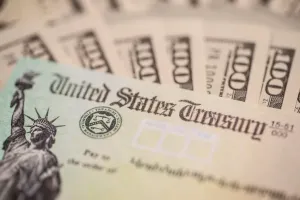 Voters may accept Trump’s bribes, but the bond markets aren’t biting