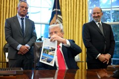 Trump touts series of accomplishments with nod to DOGE email request