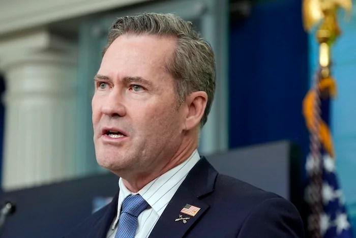 Waltz sidesteps questions on Trump’s views of Putin and his role in the war