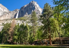 Federal incompetence: Only one man can open bathrooms at Yosemite?