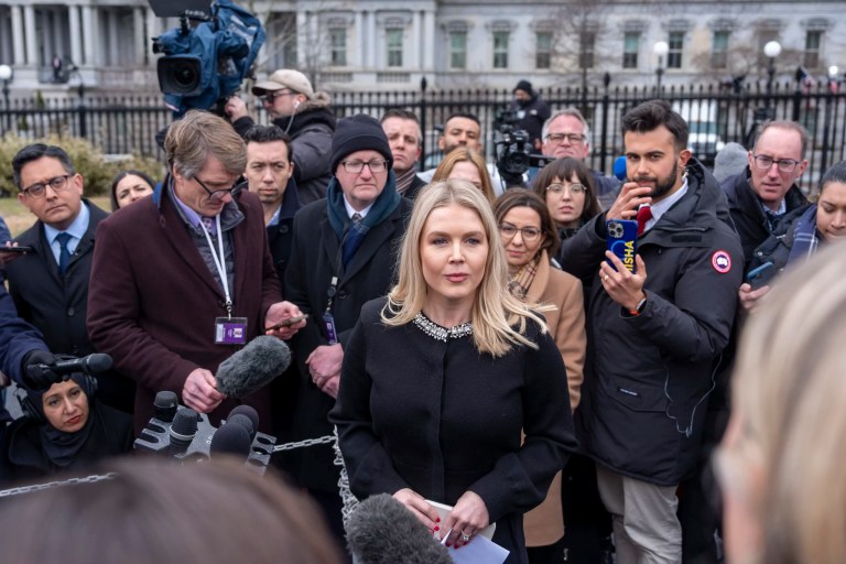 Media whining faces strong pushback over Trump press pool changes