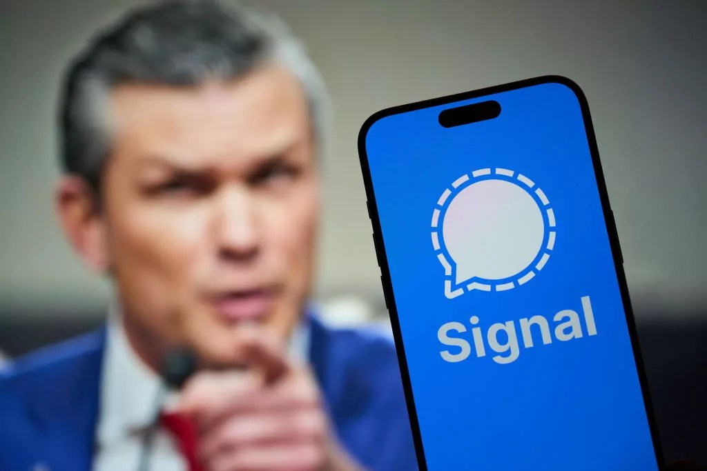 Private data of top US officials including Hegseth and Waltz found online