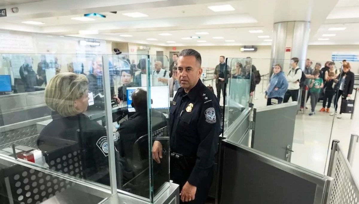 US to begin screening social media of foreign tourists from 42 visa waiver countries