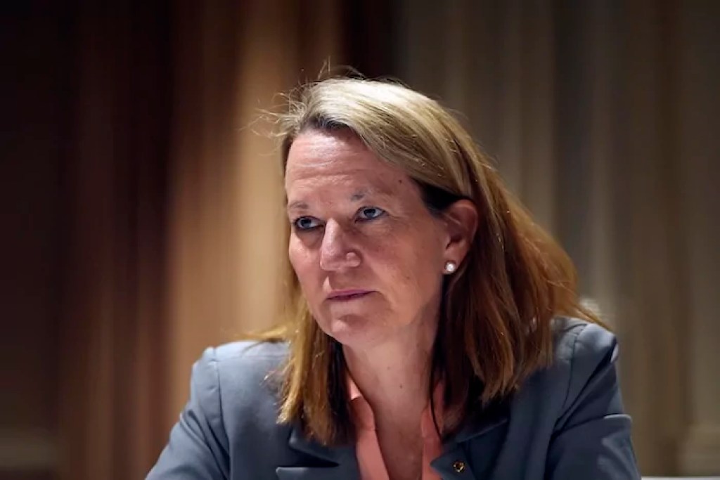 NextImg:Arizona AG to sue superintendent over school voucher spending