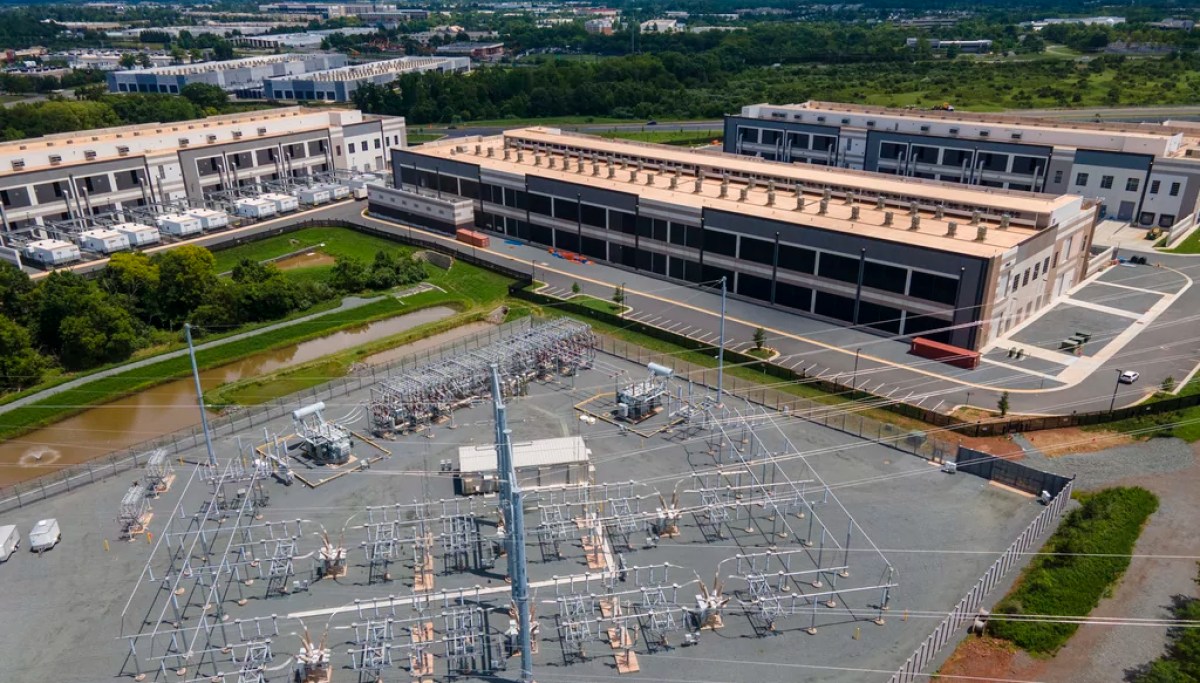 AI can lower energy bills with data centers that power themselves