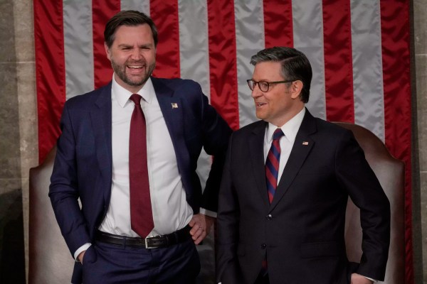 At least Trump’s swarm of sycophants supports his tariffs