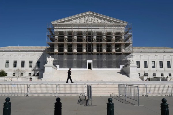 Obamacare mandates at stake in Supreme Court arguments