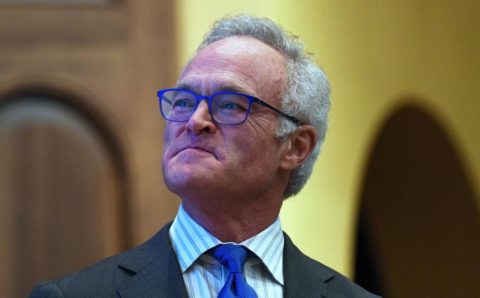 Real war correspondents don’t talk like Scott Pelley