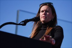 Sarah Huckabee Sanders slams ‘raging crazy’ Democrats demanding return of Kilmar Abrego Garcia