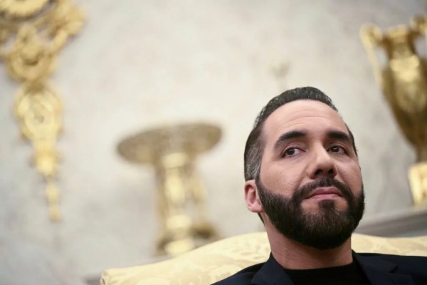Bukele proposes swap to Maduro that includes Venezuelan migrants deported from US