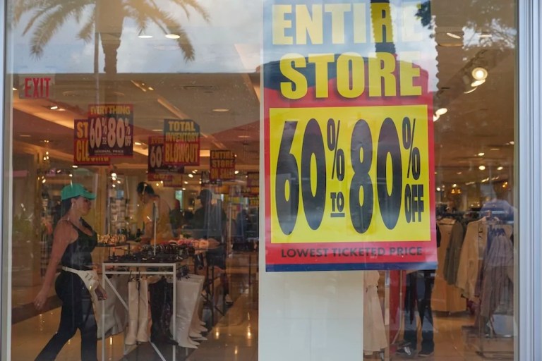 Young Americans feel better about their finances despite low approval of Trump’s economy Shoppers look for bargains at a Forever 21 store, Friday, April 18, 2025, in Miami Beach, Florida.