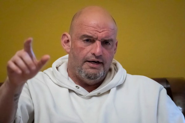 John Fetterman waves off ‘hit piece’ questioning his mental fitness